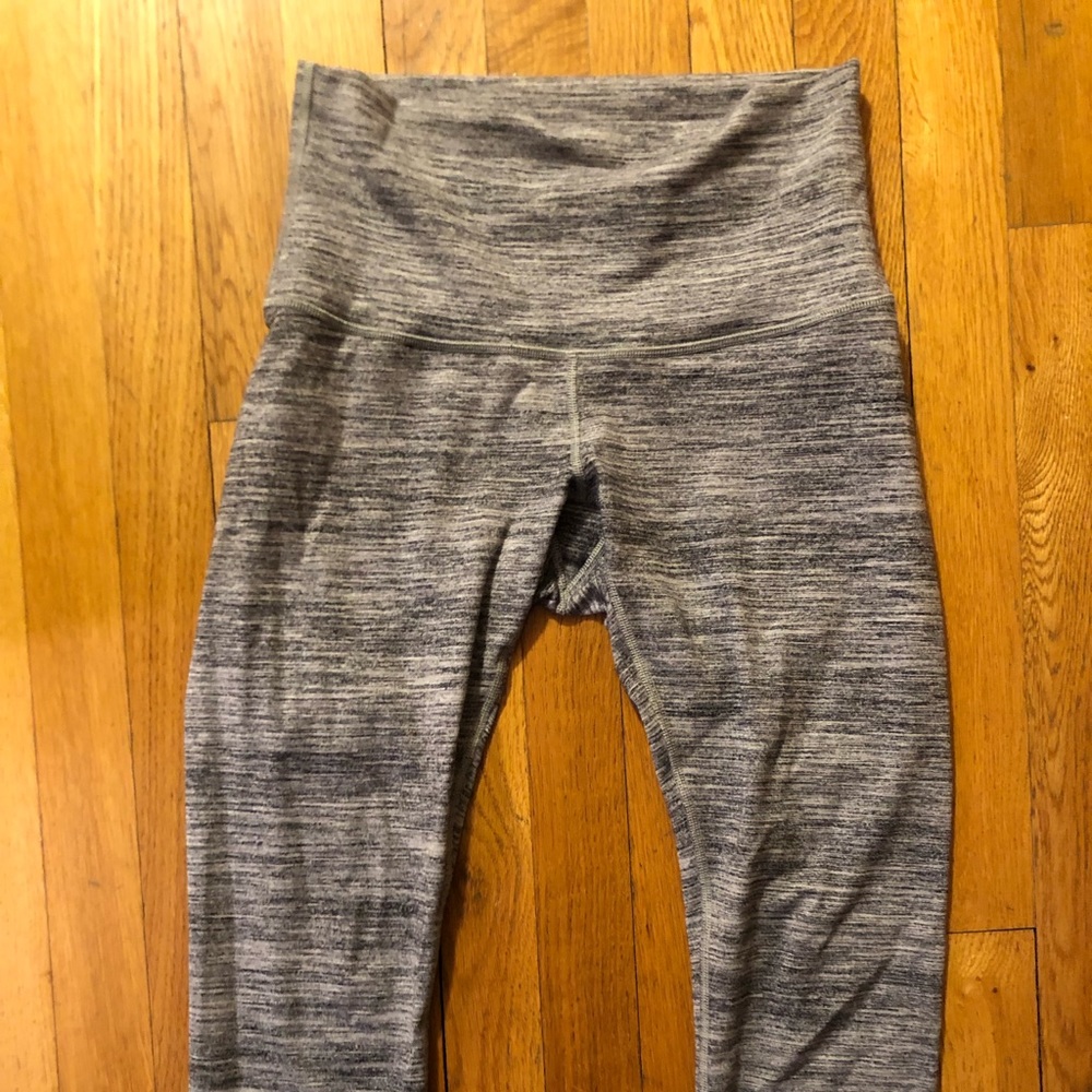 Gray Lulu leggings